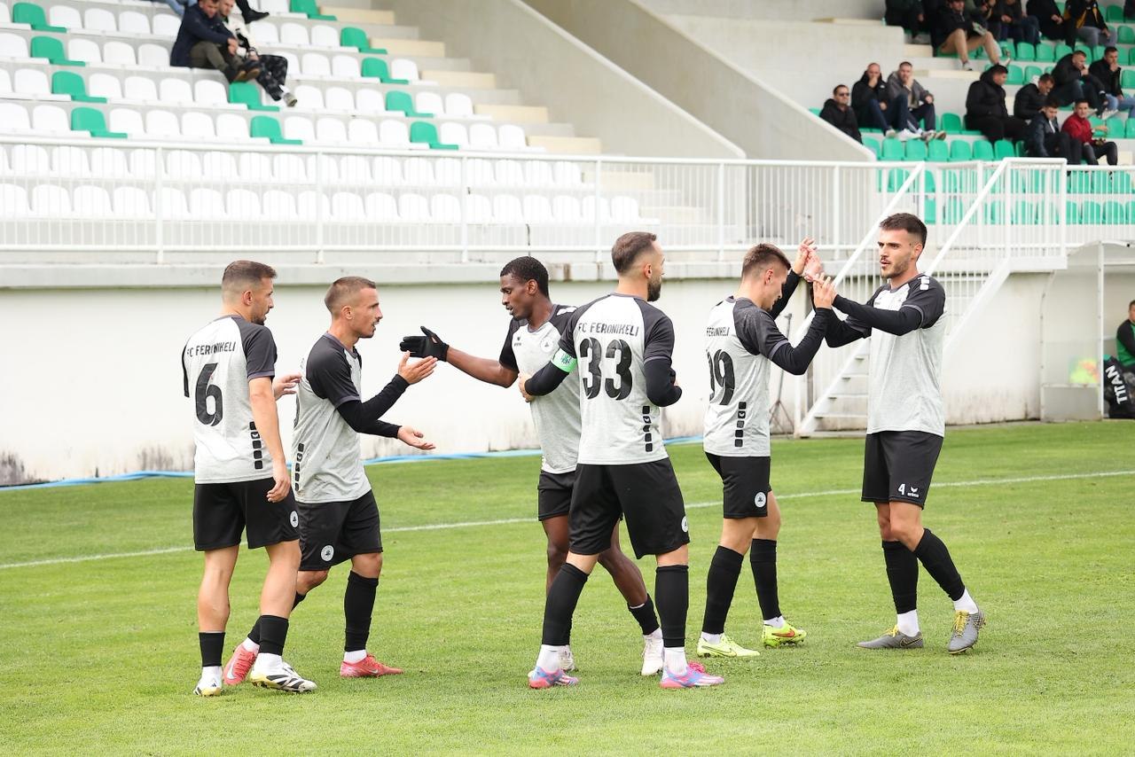 Tabela: Feronikeli në krye, Ramiz Sadiku dhuron spektakël, barazime të shumta në fundjavë të mbyllur pa gola