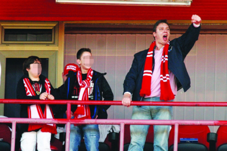 Aleksander Vuçiq - duke anuar për C. Zvezdën